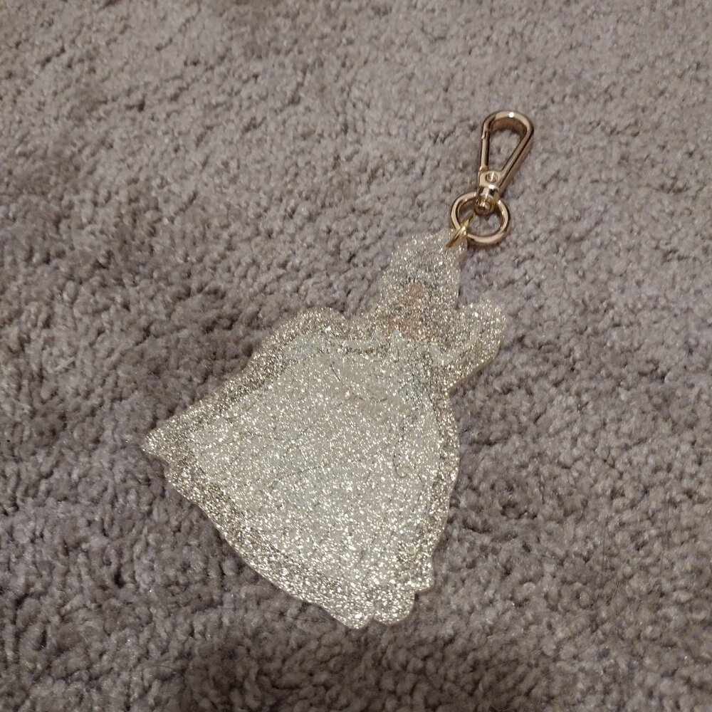 ✖️ SOLD ✖️ Stoney Clover Lane Disney Princess: Tiana Acrylic Keychain Charm - Picture 2 of 4